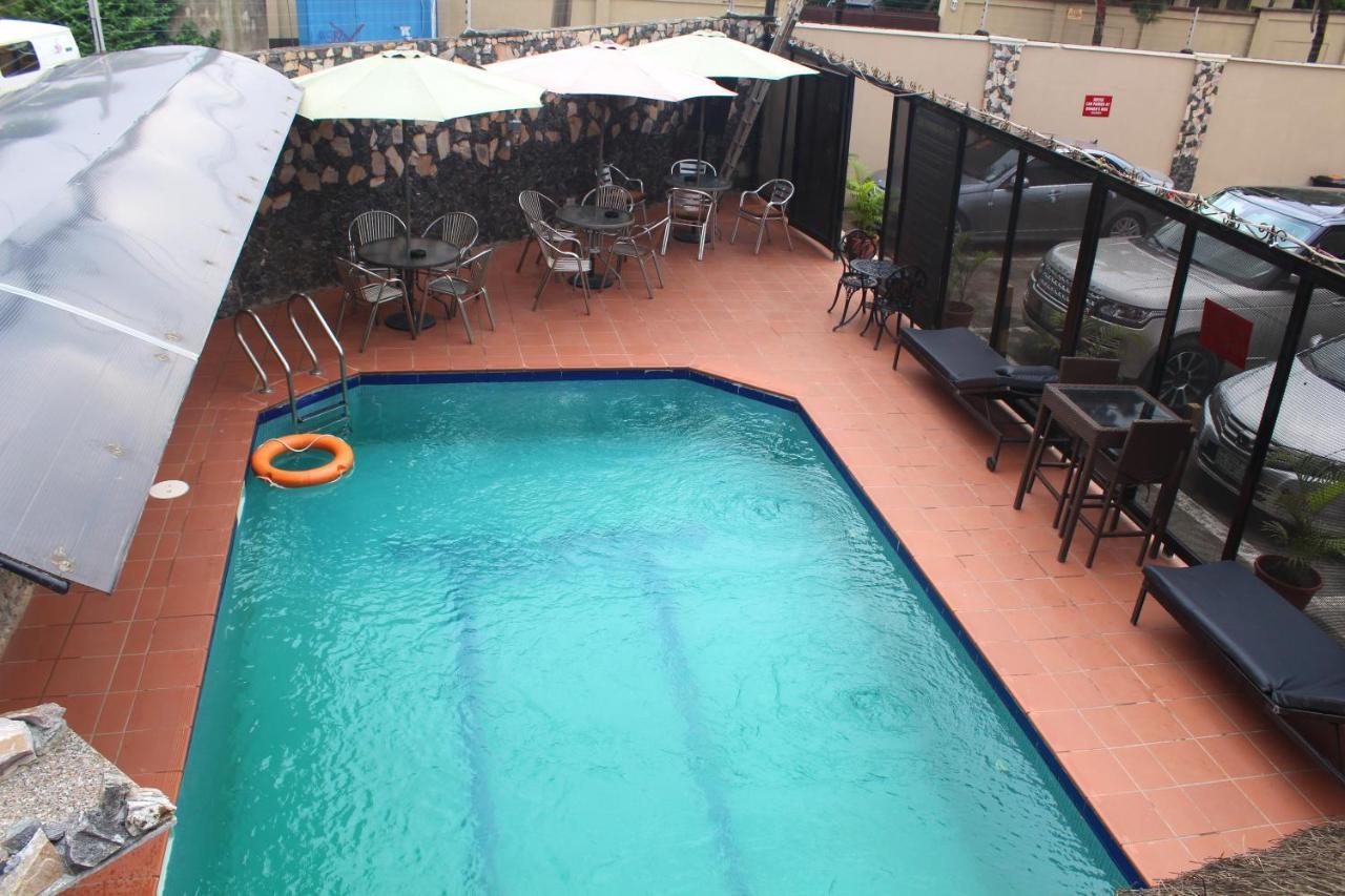 Class Suites Ikeja Exterior foto
