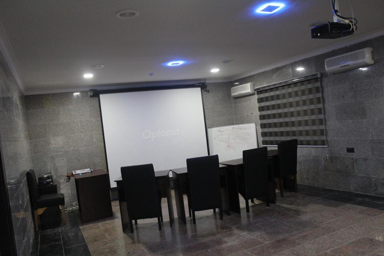 Class Suites Ikeja Exterior foto